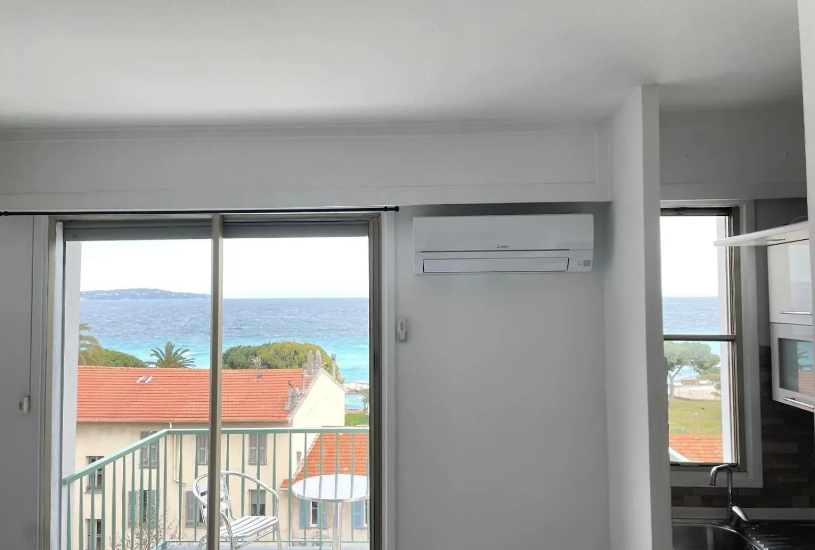 Apartmán Studio En Face De La Plage Avec Une Vue Fantastique ! Nice